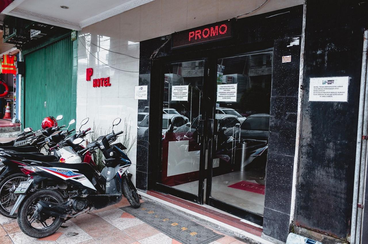 Reddoorz Plus Near Palembang Indah Mall Exterior foto